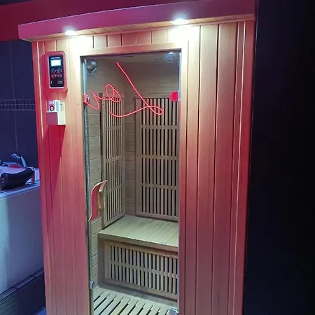 The Red - Room, Balneo & Sauna Prives Apartment Mauguio