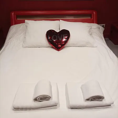 The Red - Room, Balneo & Sauna Prives