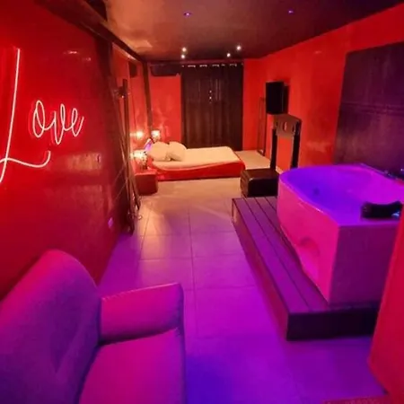 The Red - Room, Balneo & Sauna Prives Apartment Mauguio