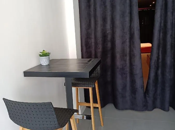 Balneo Et Sauna Prives The Red Apartment