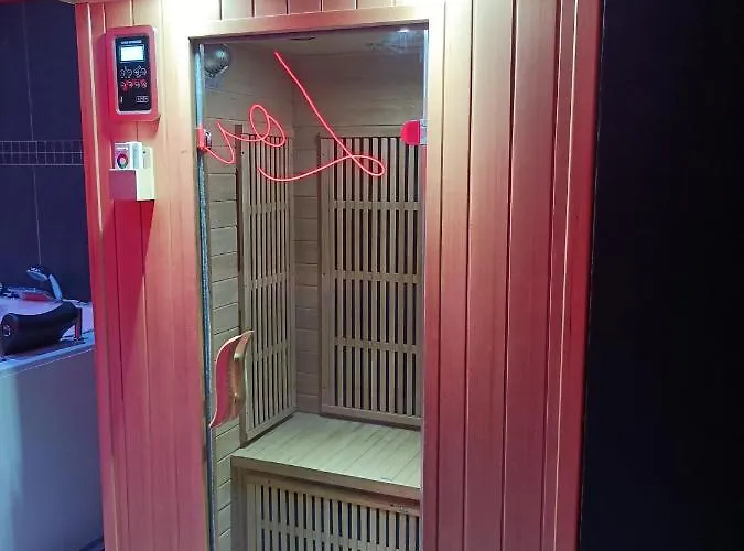 Balneo Et Sauna Prives The Red Apartment Mauguio