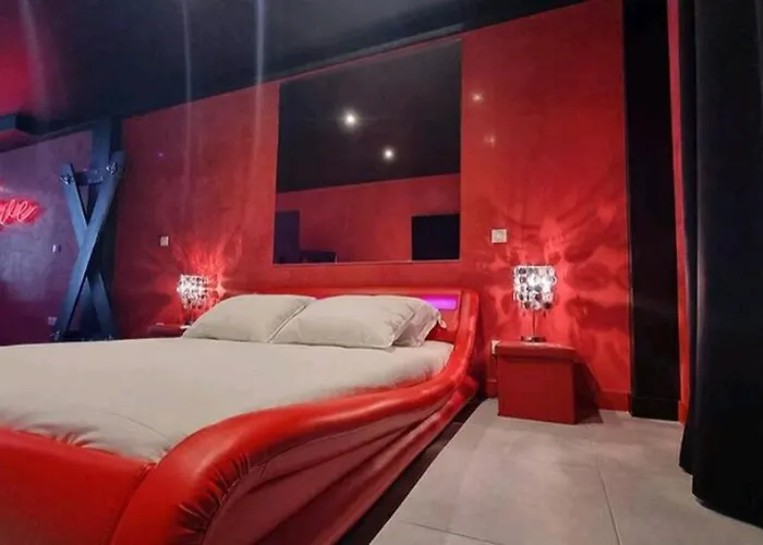 Balneo Et Sauna Prives The Red Apartment